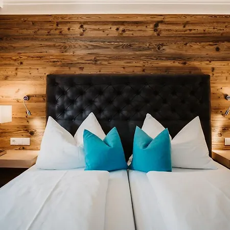 快乐费尔兹姆斯酒店 4* 费尔兹姆斯