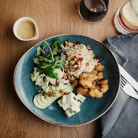 快乐费尔兹姆斯酒店 酒店